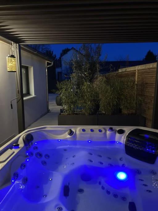 Spa & Serenite, Aux Portes De Disney Et De Paris Villiers-sur-Morin Luaran gambar