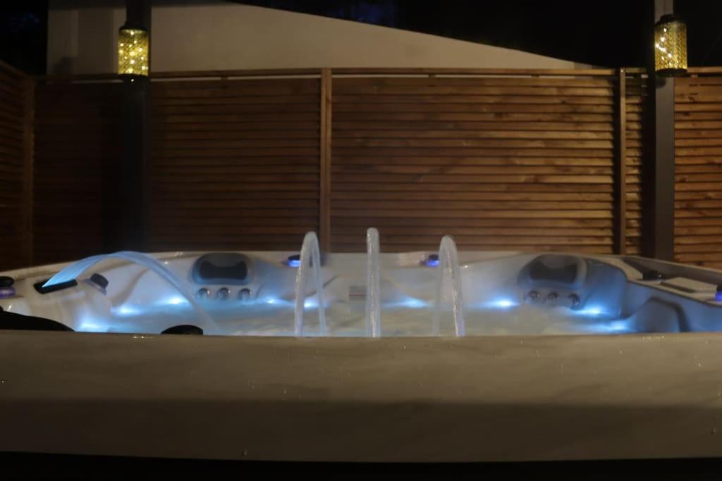 Spa & Serenite, Aux Portes De Disney Et De Paris Villiers-sur-Morin Luaran gambar