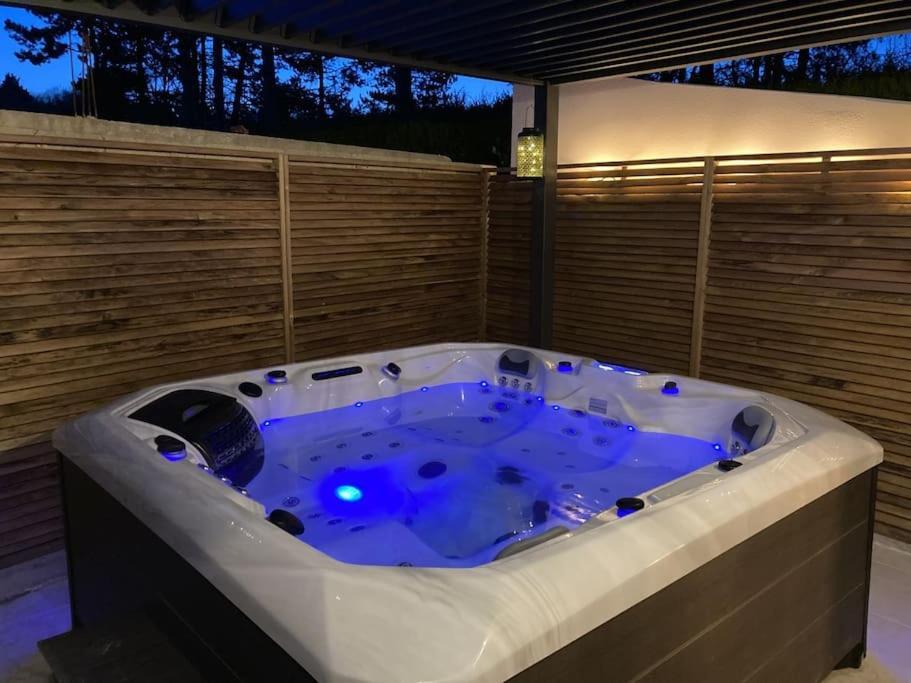 Spa & Serenite, Aux Portes De Disney Et De Paris Villiers-sur-Morin Luaran gambar
