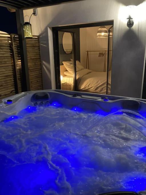 Spa & Serenite, Aux Portes De Disney Et De Paris Villiers-sur-Morin Luaran gambar